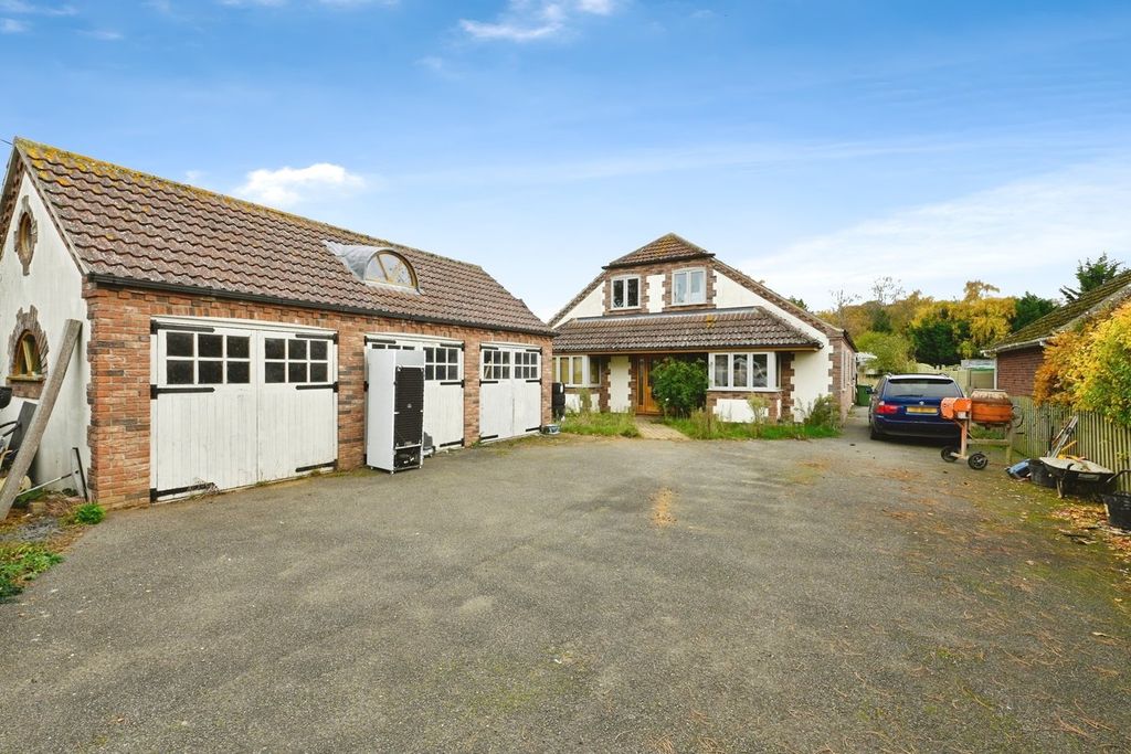 Property photo 1 of 20