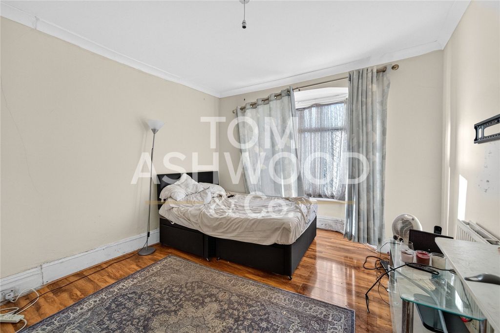 Property photo 3 of 24 Picture No. 02