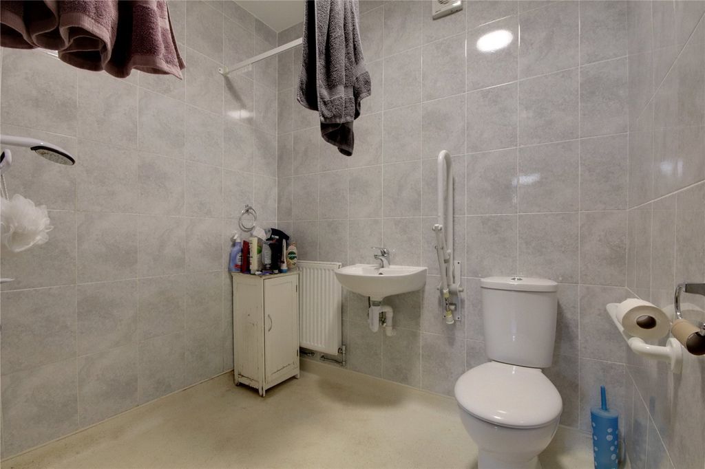 Property photo 2 of 15 Picture No. 10