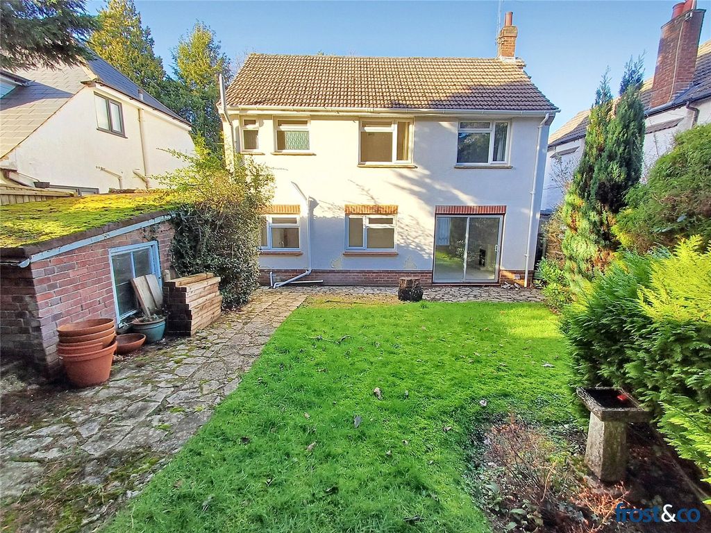 Property photo 2 of 14 Garden