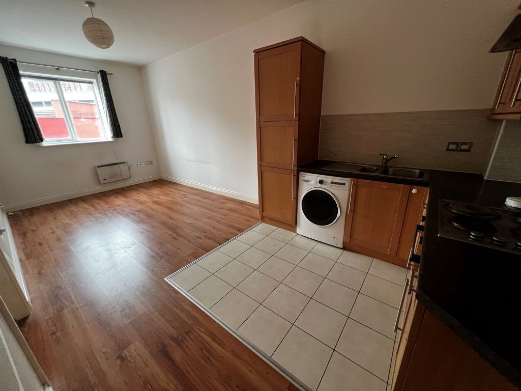 Property photo 2 of 11