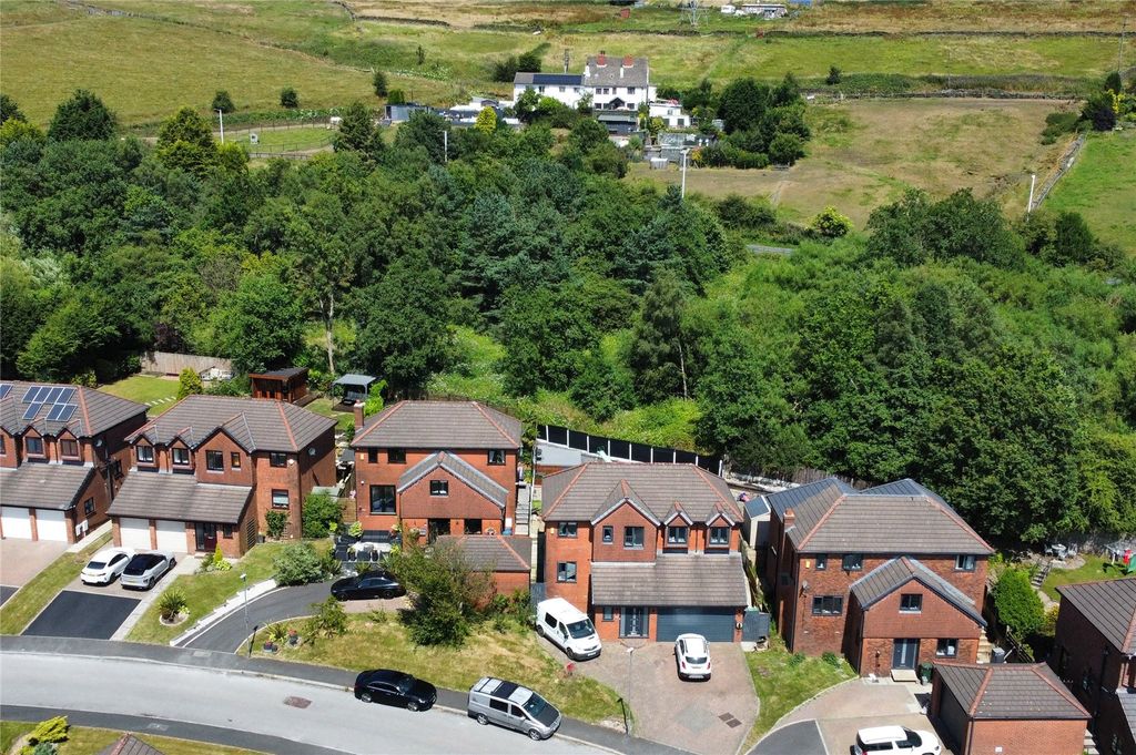 Property photo 1 of 40 Picture No. 20