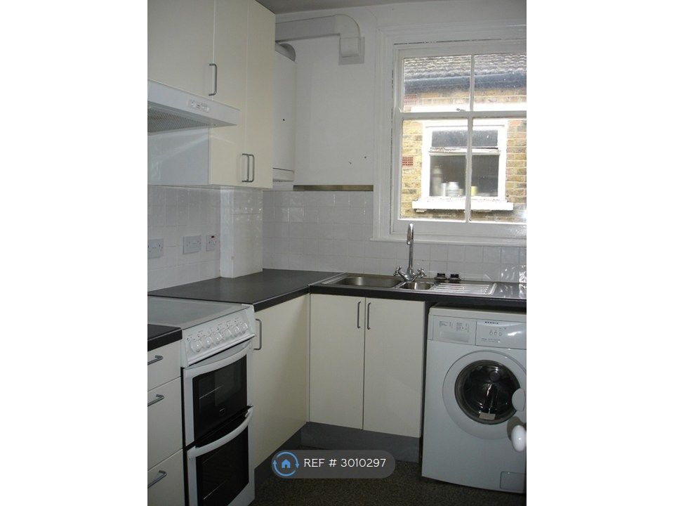 Property photo 2 of 8 Kitchen