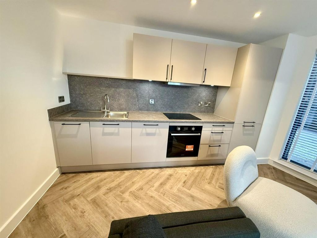 Property photo 2 of 13 Kitchen