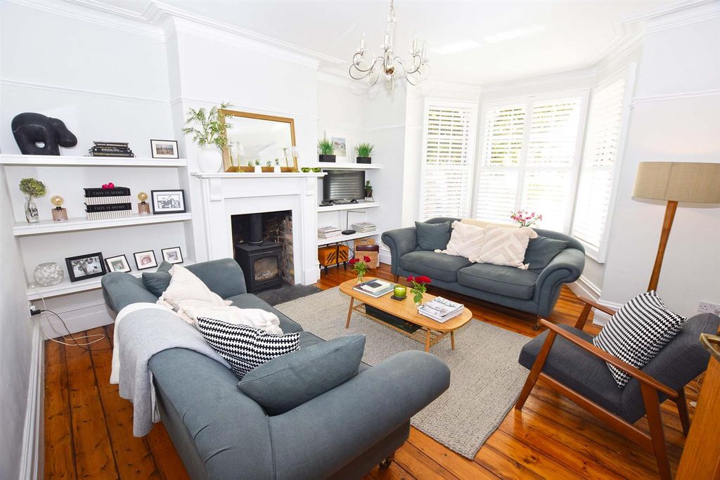 Property photo 3 of 30