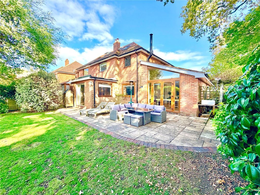 Property photo 2 of 22 Picture No. 26