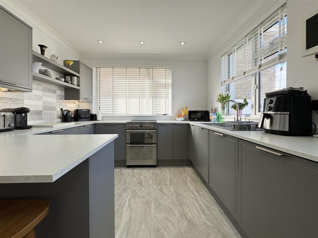 Property photo 2 of 35 Kitchen