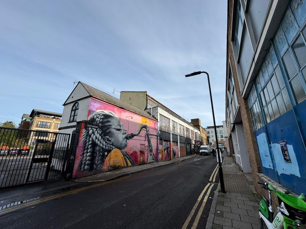 Property photo 3 of 5