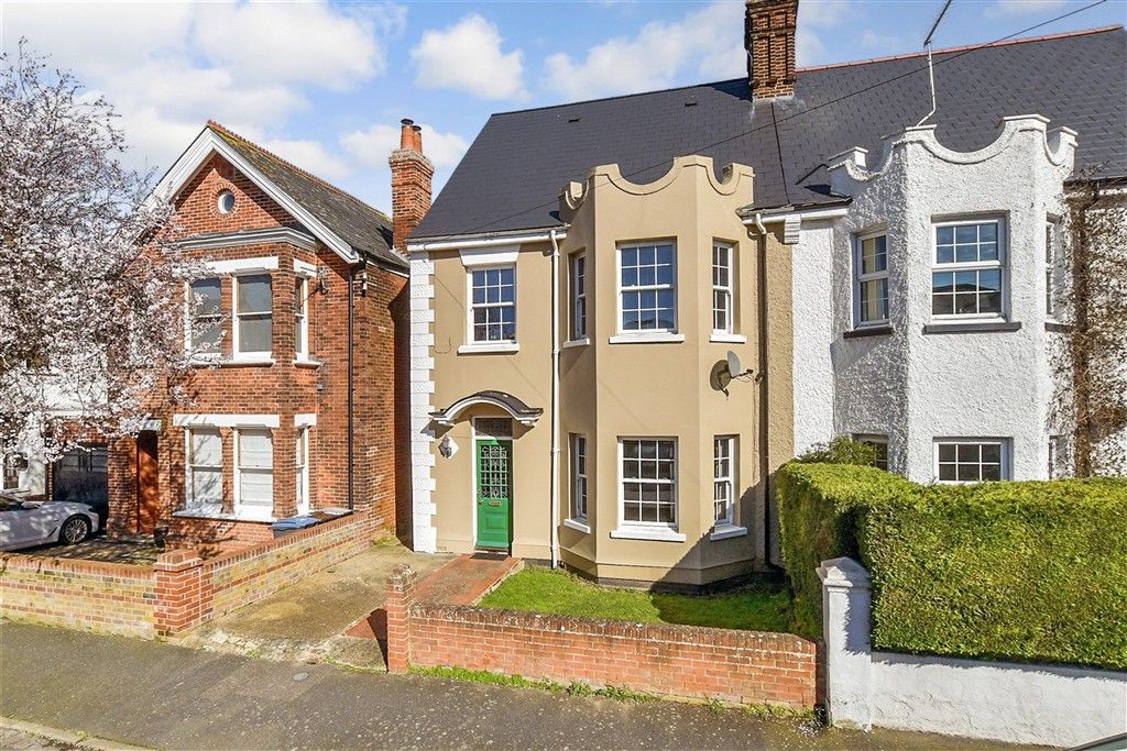 Property photo 2 of 18 External (Web)