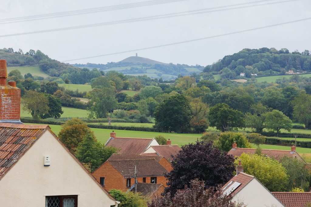 Property photo 3 of 29 4029456