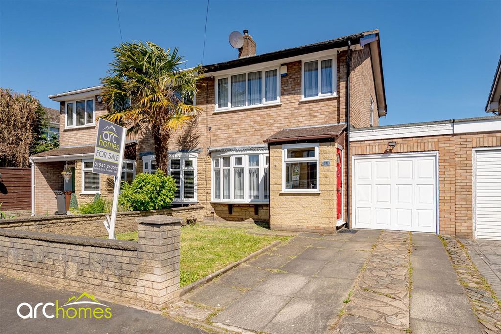 Property photo 1 of 27 Colwyn-2.Jpg
