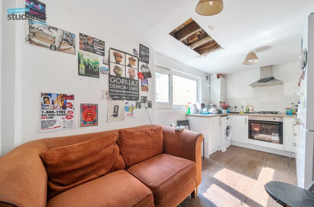 Property photo 3 of 11 8c05B06E-27dc-4Af...