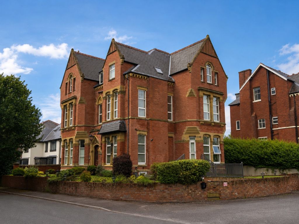 Property photo 2 of 16 5446062