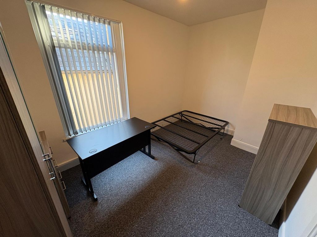 Property photo 3 of 11 Img-20241011-Wa0021