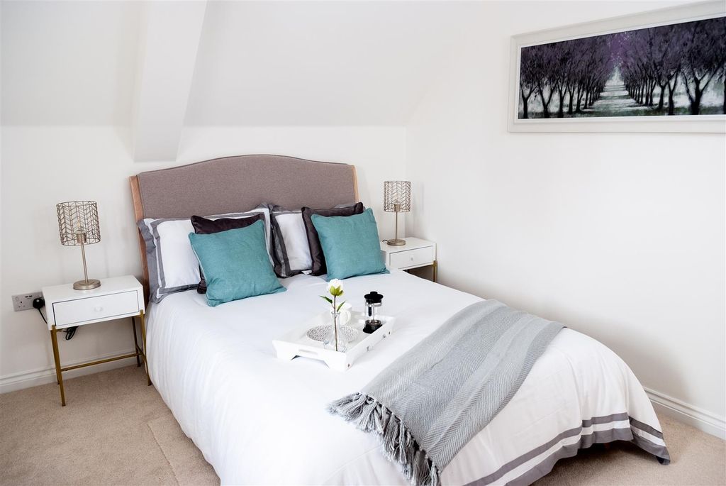 Property photo 2 of 11 Josh-7719.Jpg