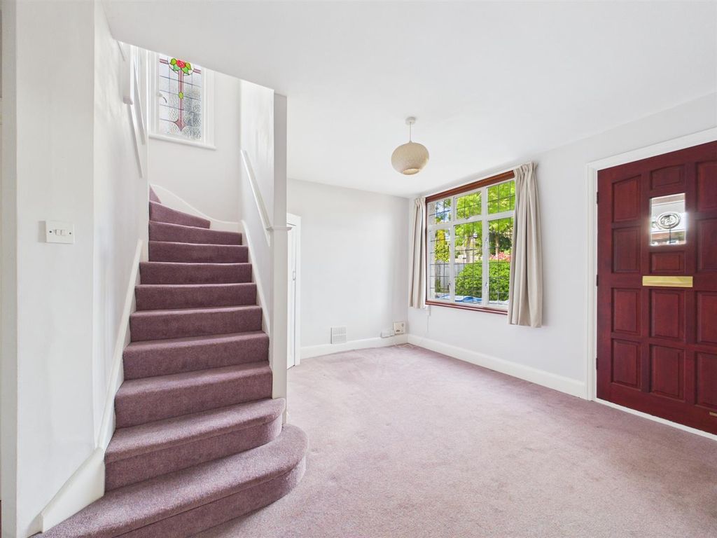 Property photo 2 of 18 Cam01563G0-Pr0246-Still007.Jpg