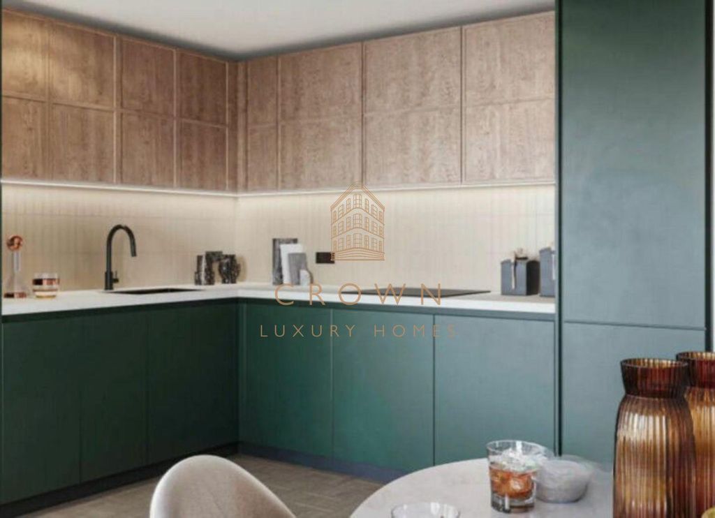 Property photo 3 of 8 One Clapham Junction (8).Jpg