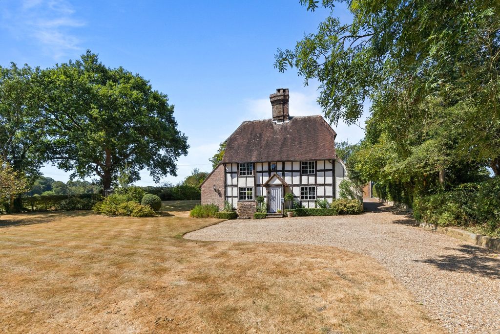 Property photo 1 of 46 4893140