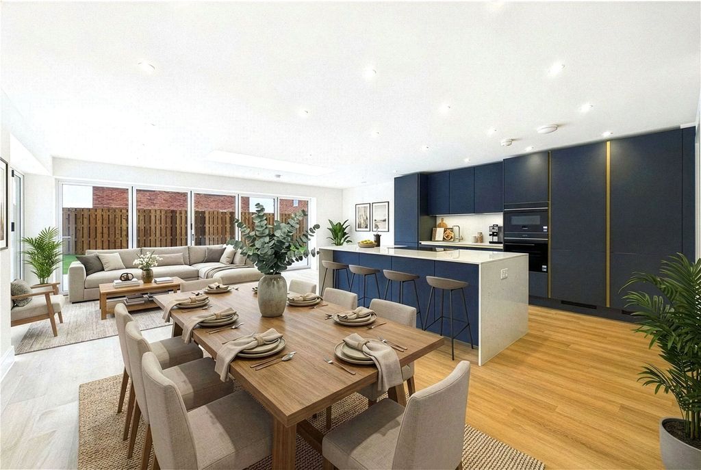 Property photo 2 of 11 Picture No. 17