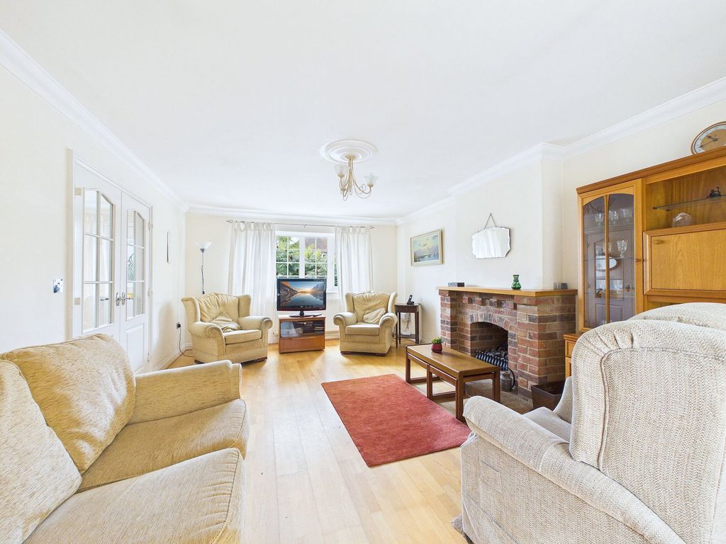 Property photo 3 of 17