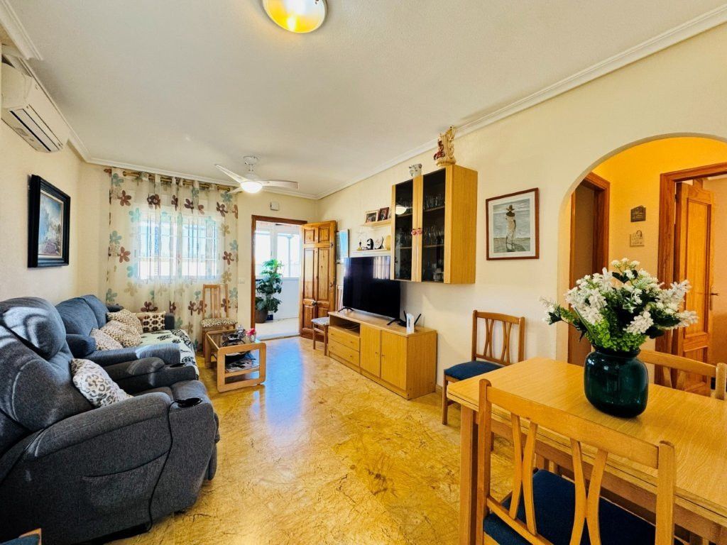 Property photo 3 of 23