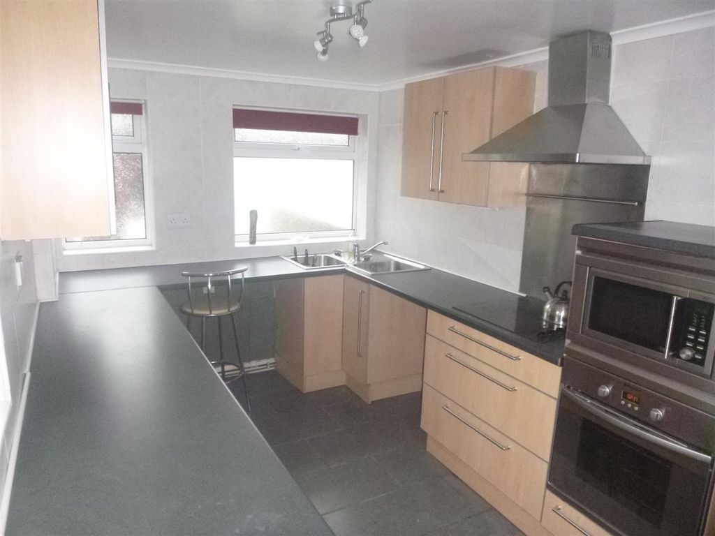 Property photo 2 of 8 Property Photo