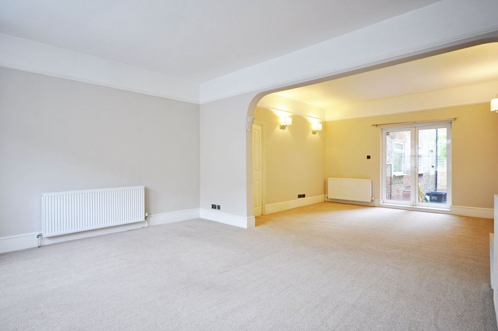 Property photo 2 of 14 Photo 2