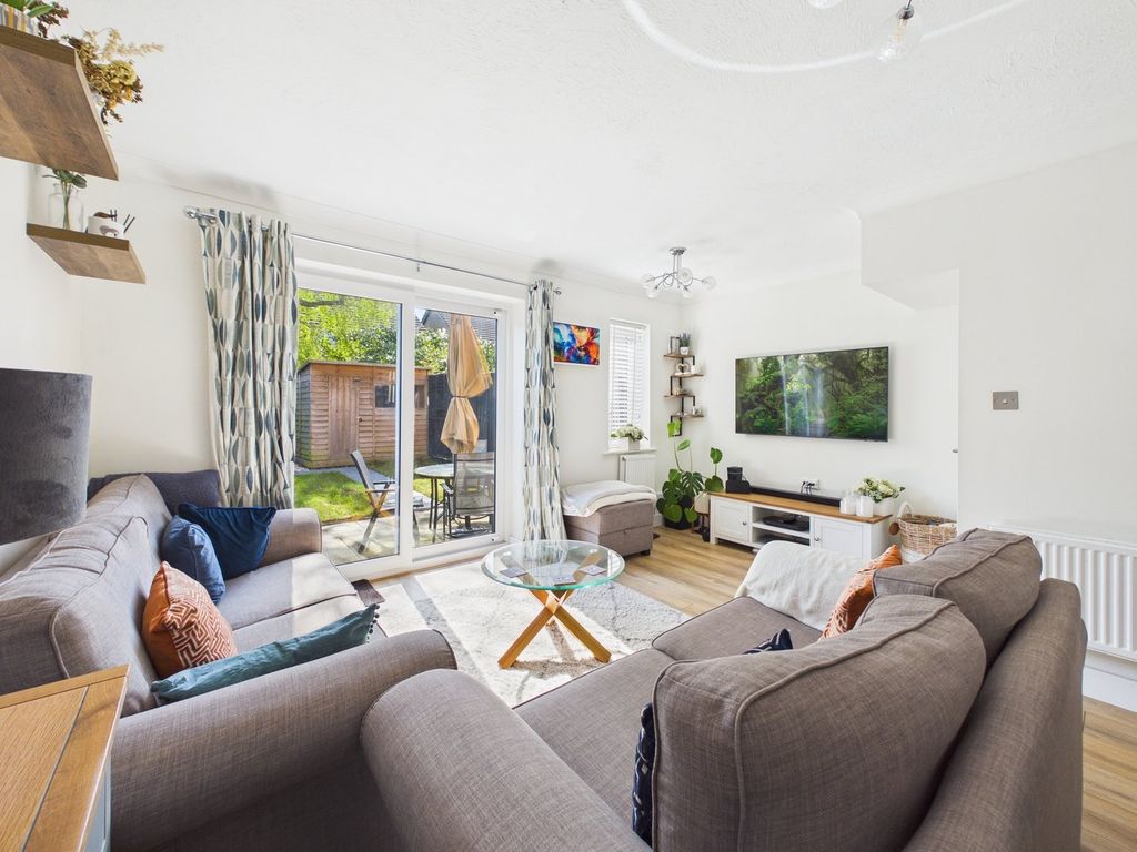 Property photo 2 of 19