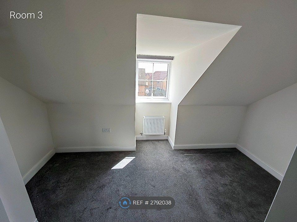 Property photo 3 of 23