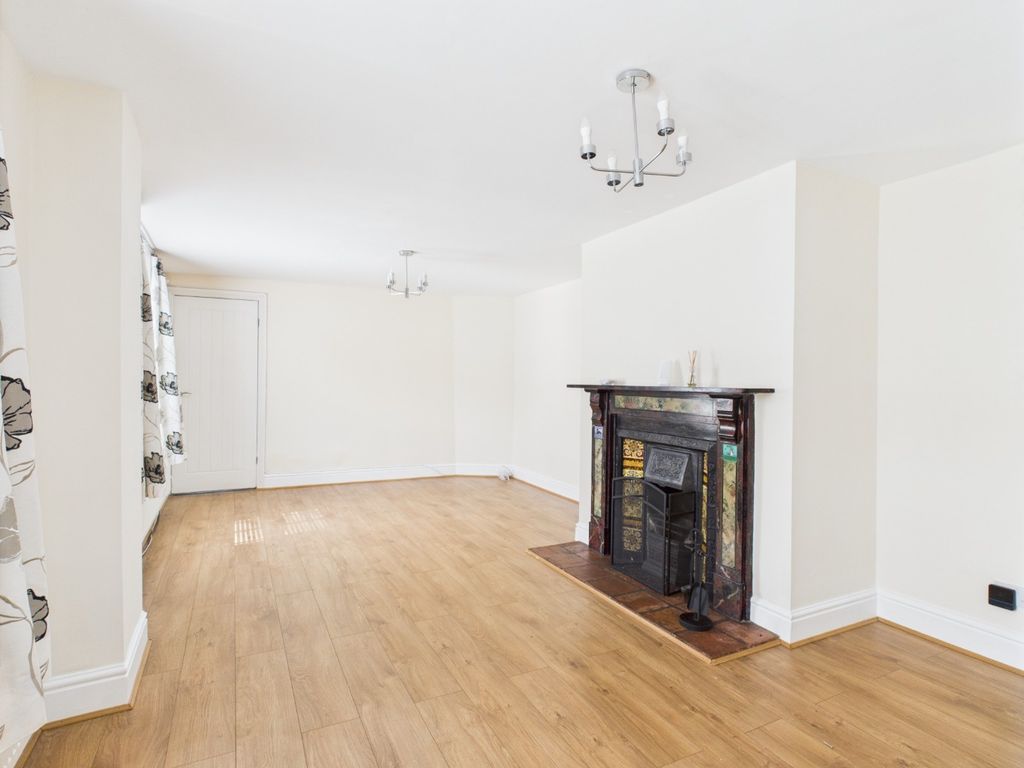 Property photo 3 of 21 4070328