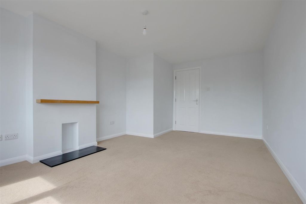 Property photo 3 of 10 Internal