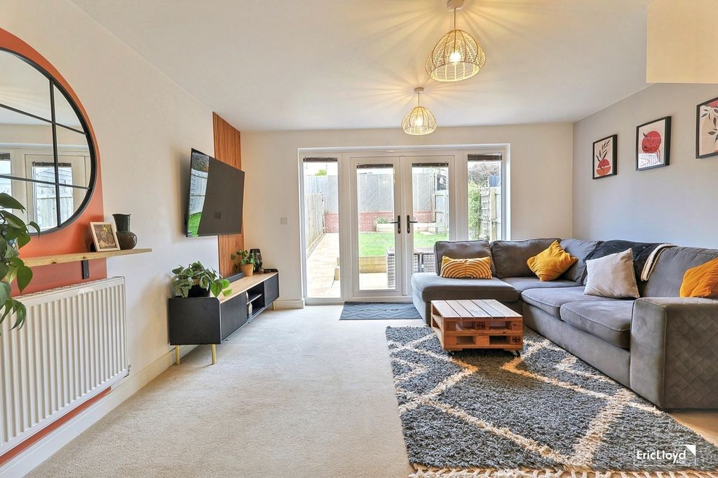 Property photo 2 of 14 Photo 6