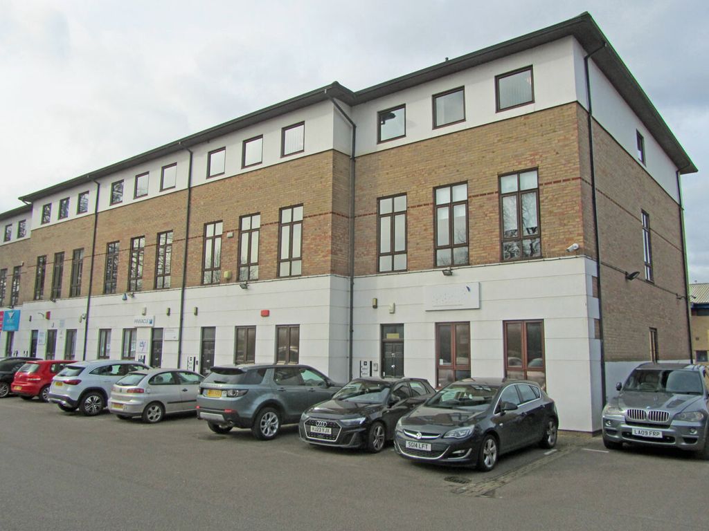 Property photo 1 of 3 10-11 Magellan Terrace, Crawley