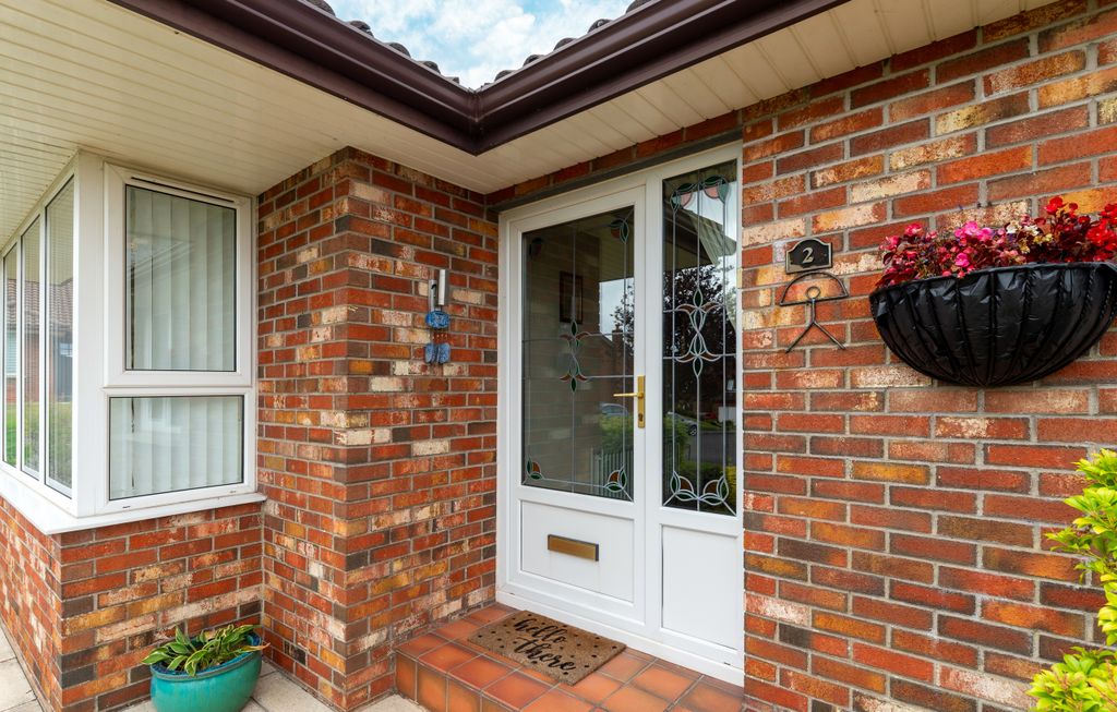 Property photo 3 of 50 015