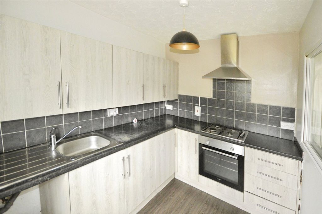 Property photo 2 of 13 Kitchen