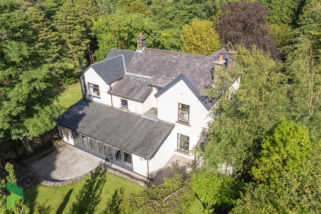 Property photo 2 of 62