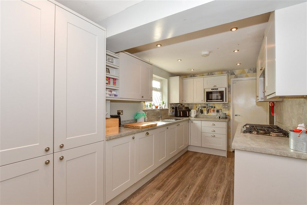 Property photo 3 of 22 Kitchen