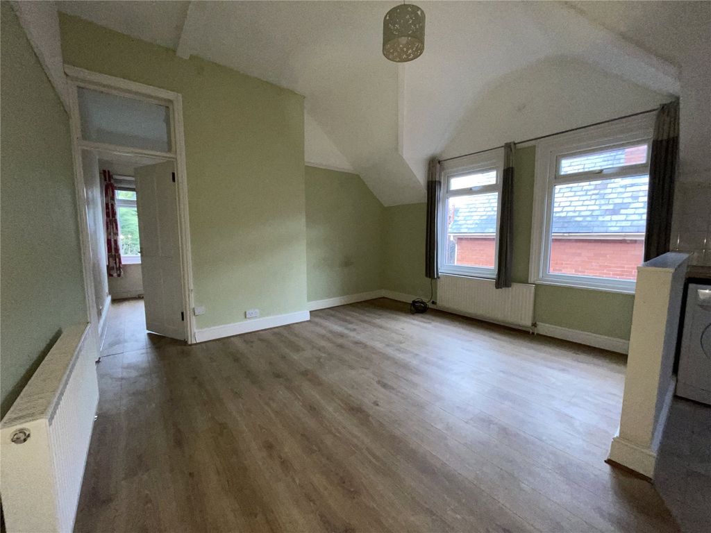 Property photo 3 of 10 Picture No. 28