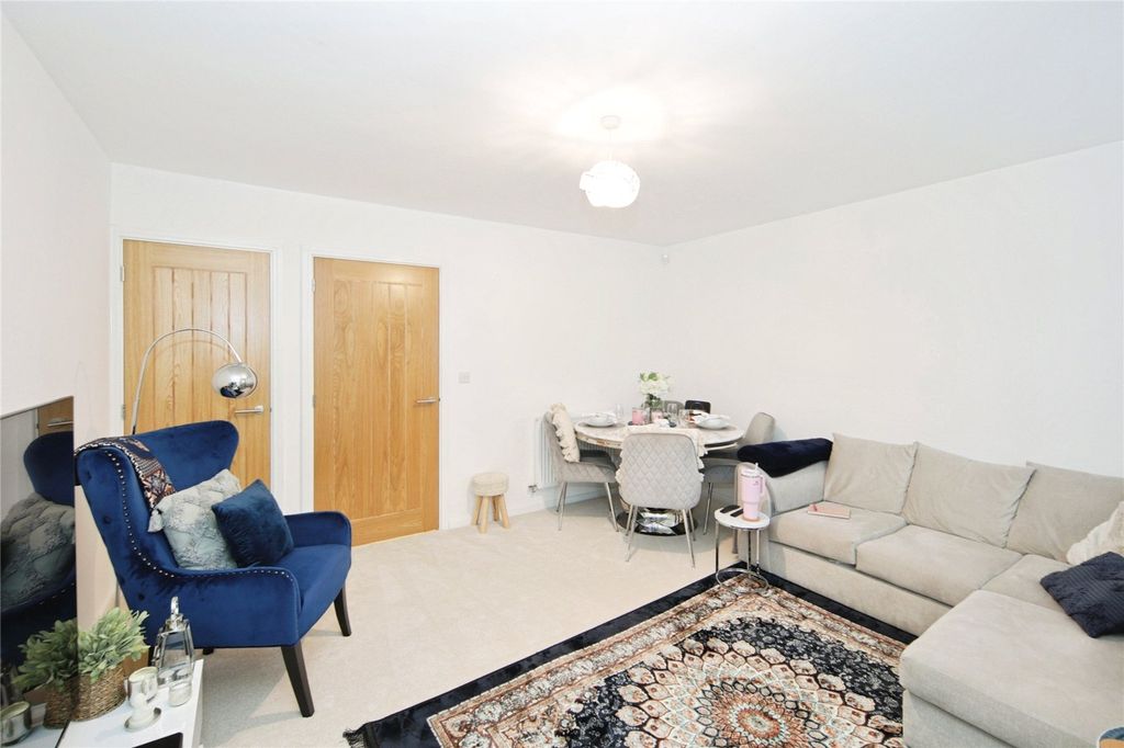 Property photo 2 of 16 Picture No. 26