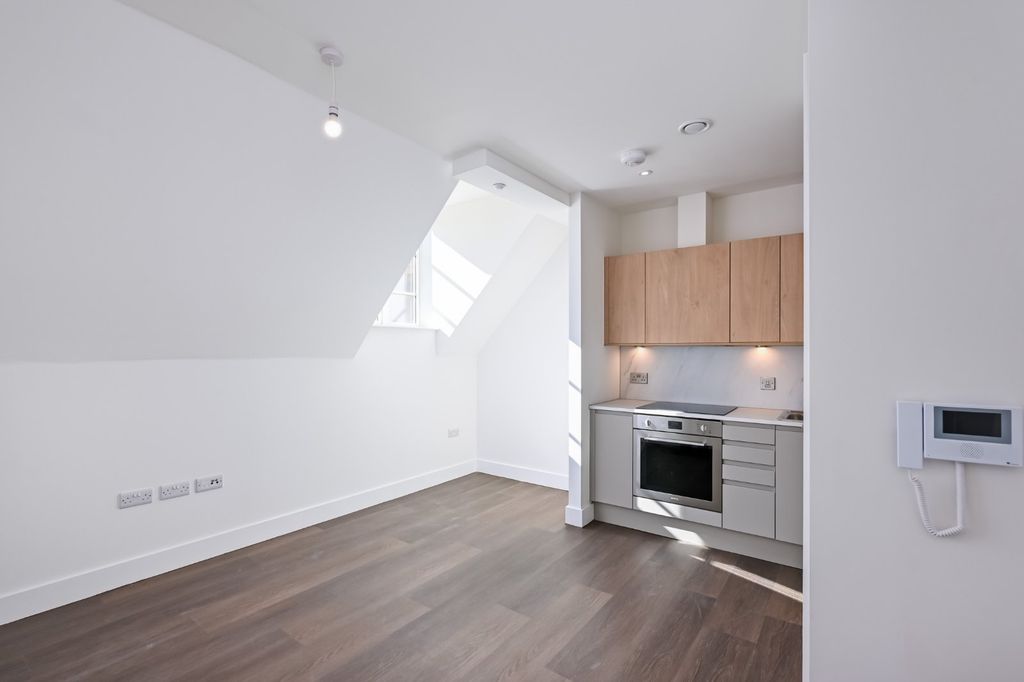 Property photo 2 of 7 Picture No. 01