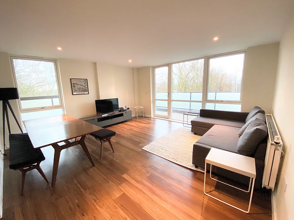 Property photo 1 of 9 5
