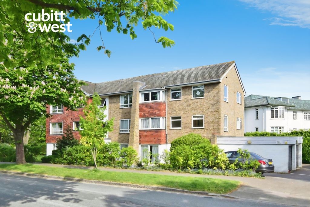 Property photo 3 of 13 56Eac8E9-901D9Lly