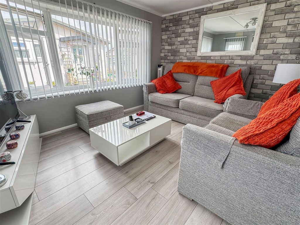 Property photo 2 of 11 Img_0911.Jpg