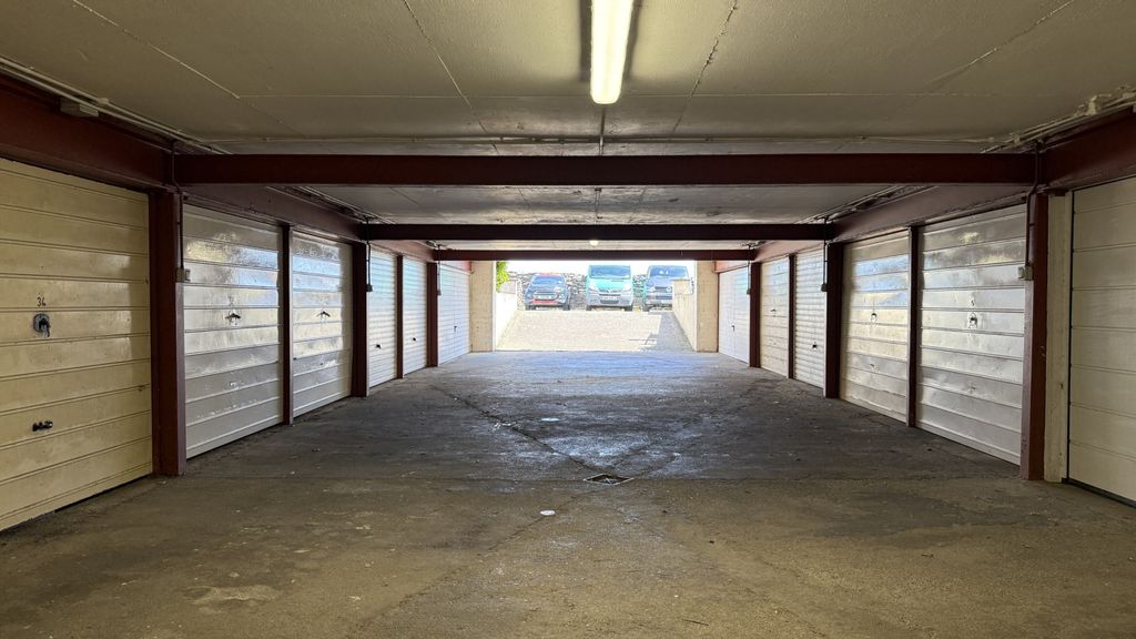 Property photo 3 of 3