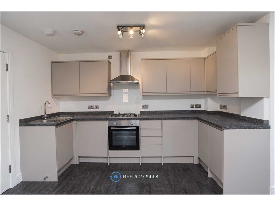 Property photo 2 of 6 Kitchen