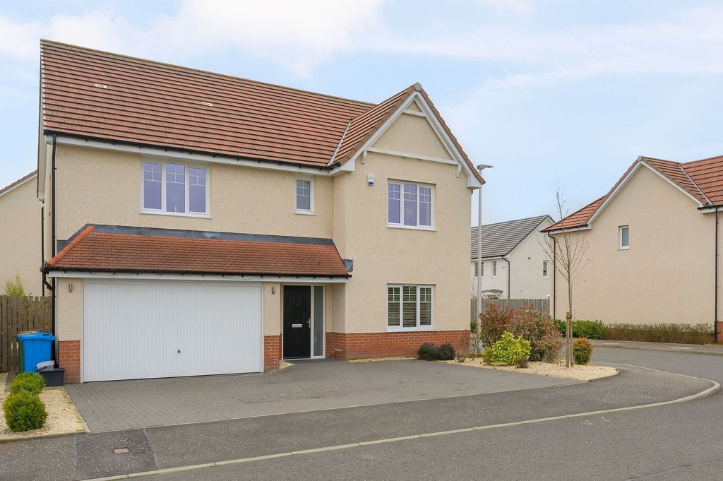 Additional image 37 of 5 bed detached house for saleMaggies Crescent, Larbert FK5