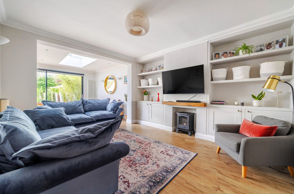 Property photo 3 of 28 1439324-17-69Dfdb...