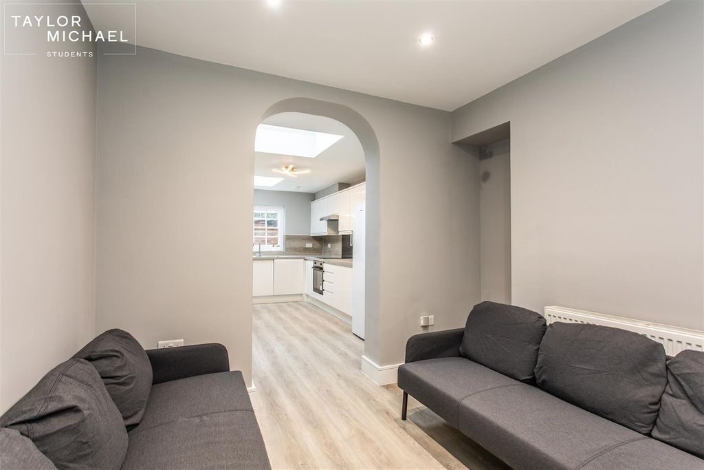 Additional image 6 of 6 bed maisonette to rentPreston Street, Brighton BN1