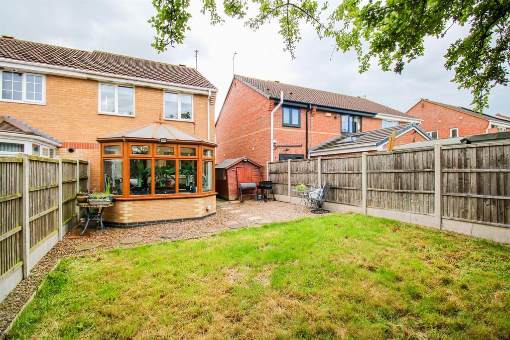 Property photo 2 of 12 Outside