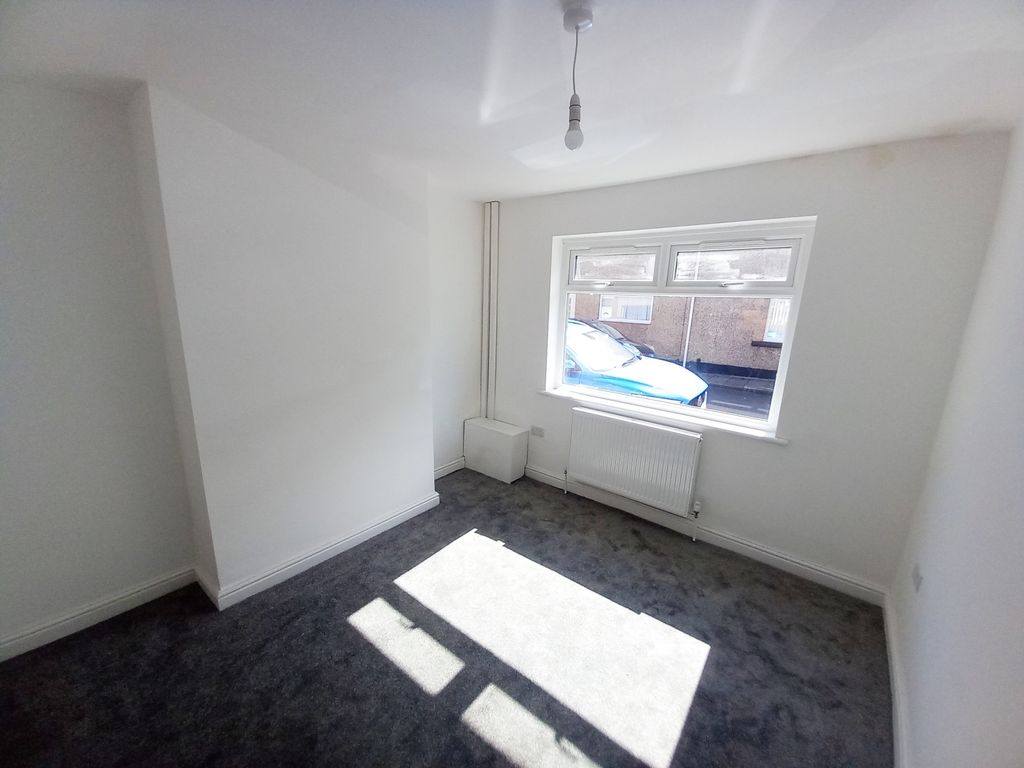 Property photo 2 of 7 Lounge